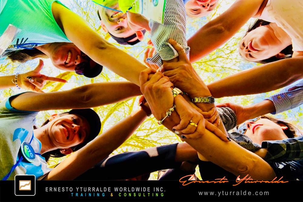 Team Building Colombia | Retos vivenciales enfocados en valores organizacionales y trabajo conjunto