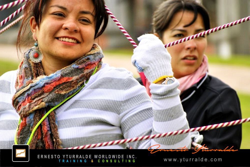 Talleres de Cuerdas en Colombia | Actividades de Team Building para equipos de alto desempeño