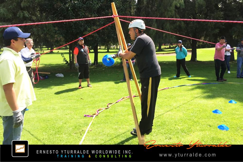 Team Building Colombia | Taller de Trabajo en Equipo para Empresas que buscan alto desempeño